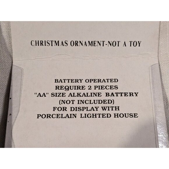 2 Holiday Expressions Christmas Lamp Posts Santa Global Lights Village House Set - Picture 13 of 14